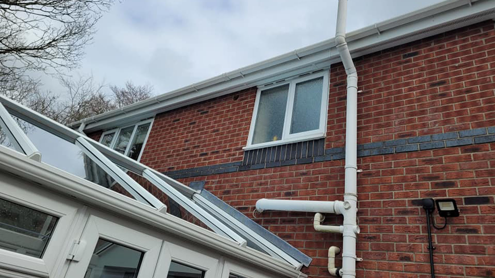 guttering facia cleaning wigan