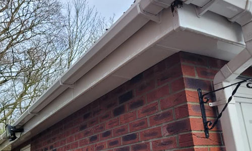 gutter cleaning leigh wigan
